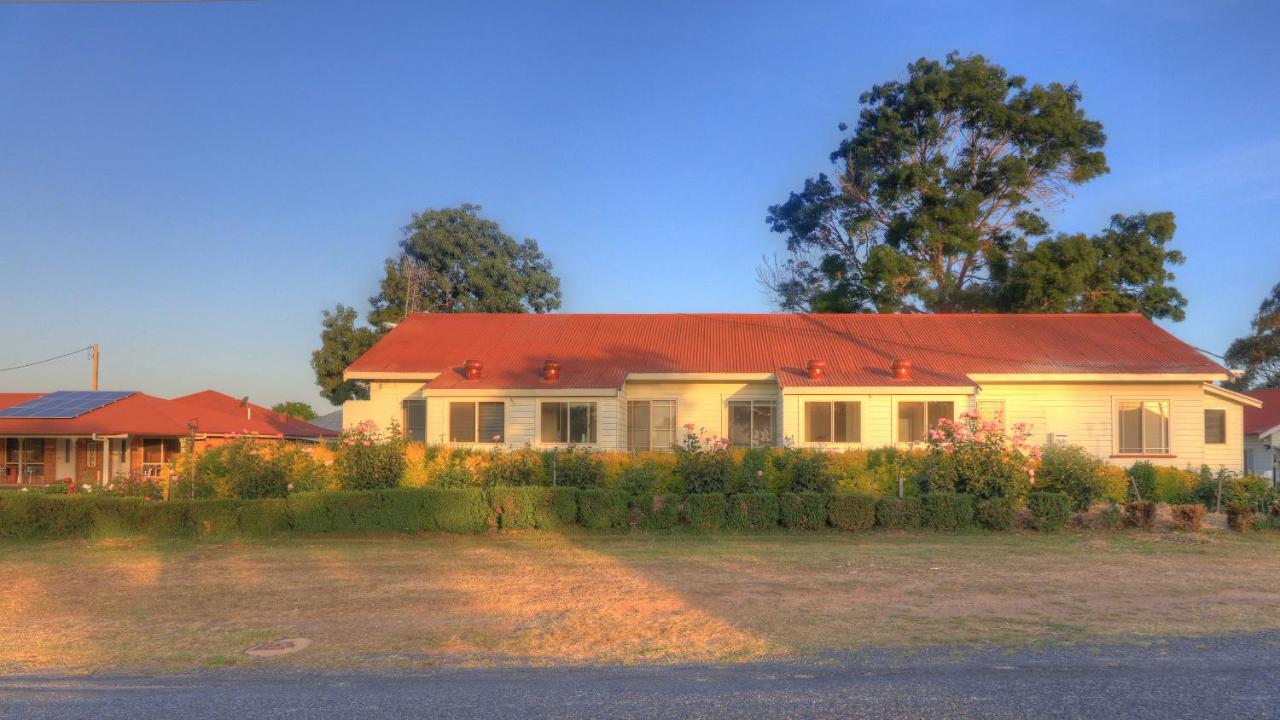 Golfers Inn Tenterfield Eksteriør bilde